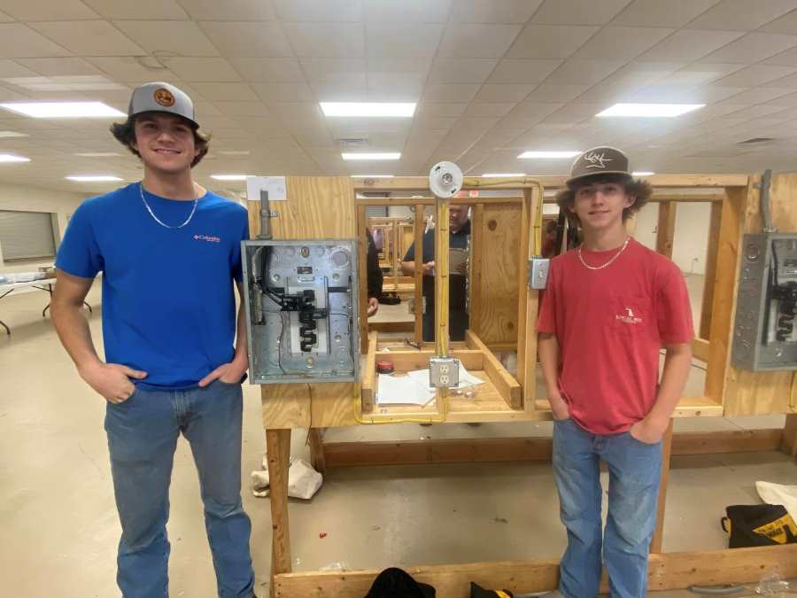 Toombs County Students Attend EMC Electrification CDE