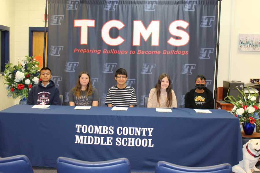 Toombs County Middle School REACH Scholarship Signing