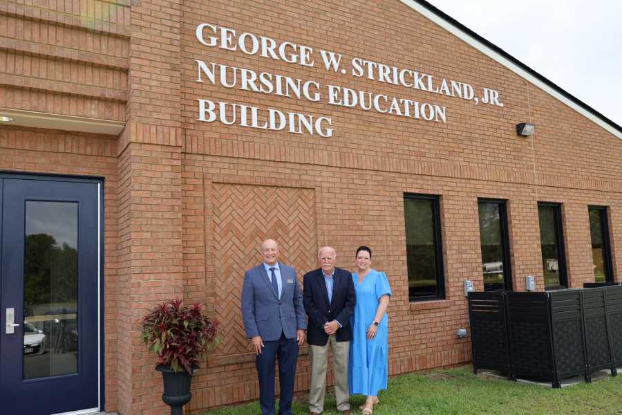 Brewton-Parker Christian University Dedicates George W Strickland, Jr. Nursing Education Building