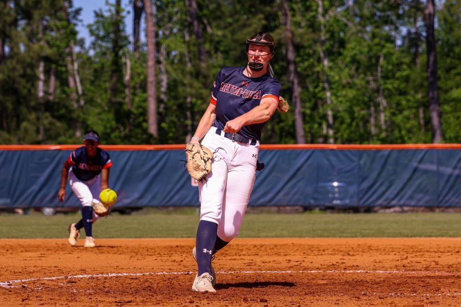 Barons Split with Fillies 