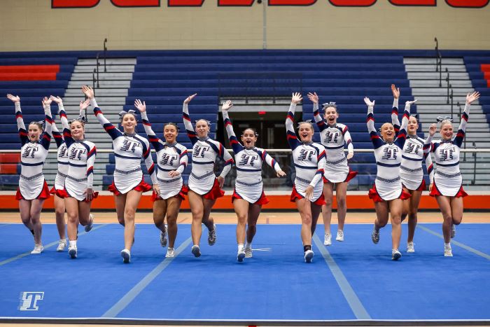 Cheer Dawgs Open 2026 Season With Score of 87 at Home